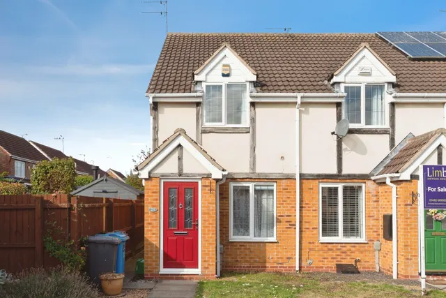 Robinia Drive, Hull, photo 1