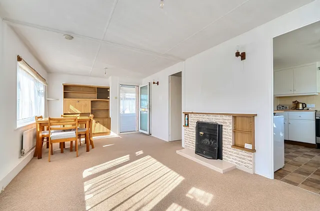 Willowbrook Park, Lancing, BN15, photo 2