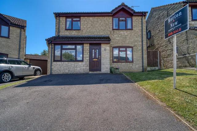 Robinson Heights, Stalbridge, photo 1