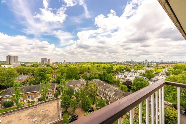 Photo 3 — Walsingham, Queensmead, St John's Wood Park, London, NW8