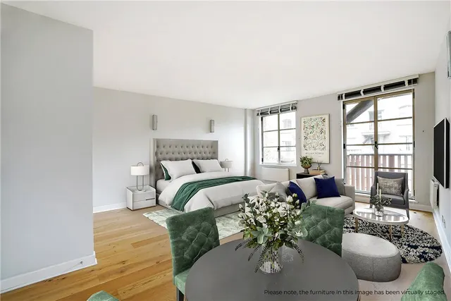Apartment for sale in Queen Elizabeth Street, London, SE1, photo 1