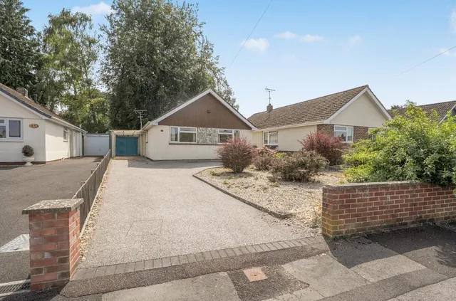 Woodcock Gardens, Warminster, BA12, photo 1
