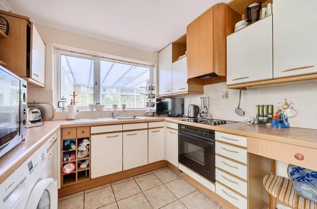 Woodcock Gardens, Warminster, BA12, photo 3