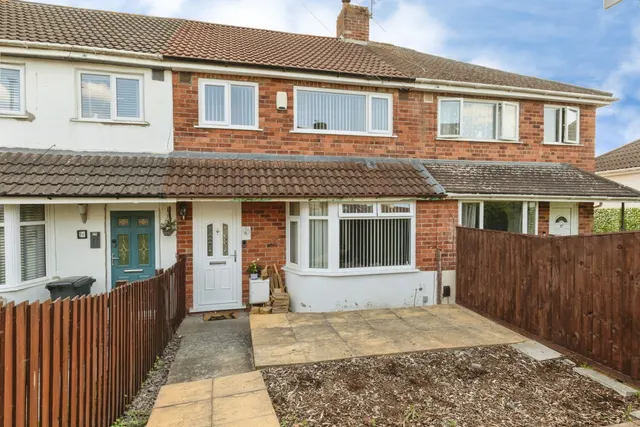 Novers Park Drive, BRISTOL, Avon, BS4, photo 1
