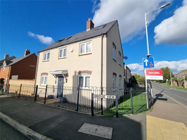 Bridge View, Shefford, SG17, photo 1