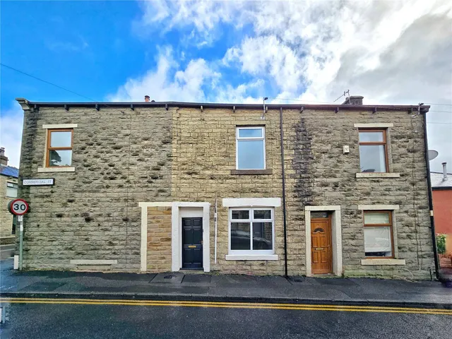Commercial Street, Stacksteads, OL13, photo 1