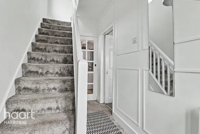 Fairway, Northfield, B31, photo 2