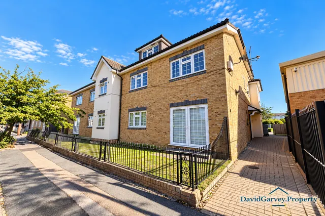 George Street, Romford, RM1, photo 1