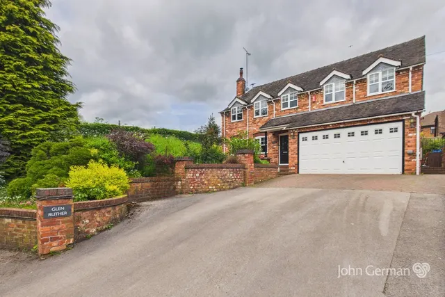 College Road, Denstone, photo 1