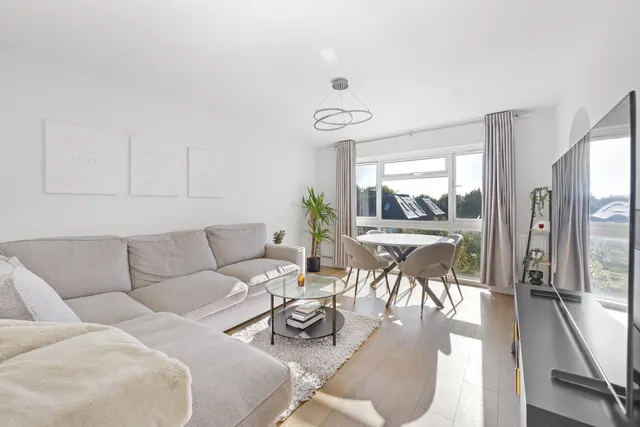 Bells Hill, Barnet, EN5 2SR, photo 1