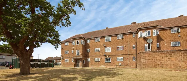 Leyburn Road, Romford, RM3, photo 1
