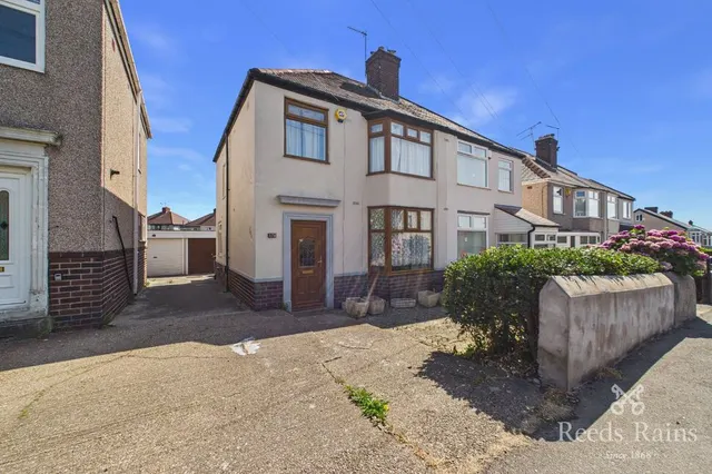 3 bedroom house — Gleadless Common, Sheffield, S12