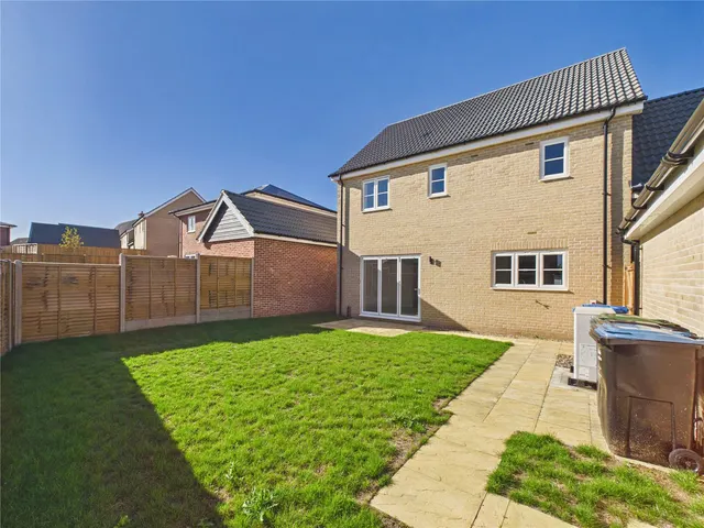 Ethelwold Drive, Wickham Market, IP13, photo 2