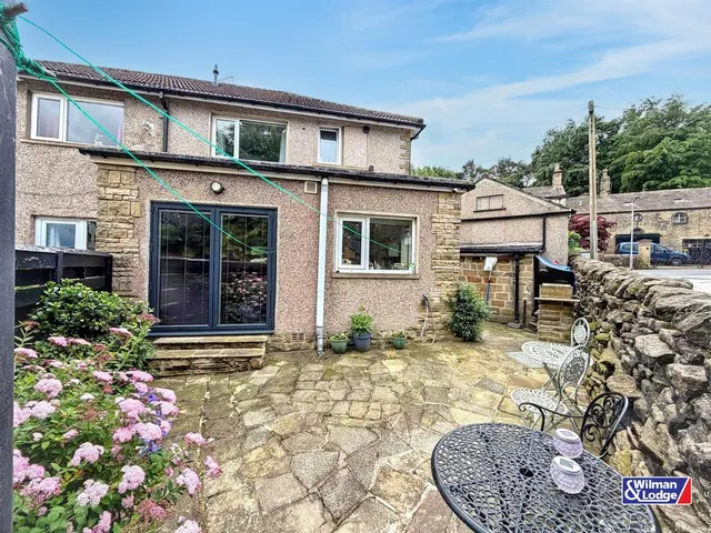 Photo 2 — Dale Crescent, Steeton, BD20 6PL