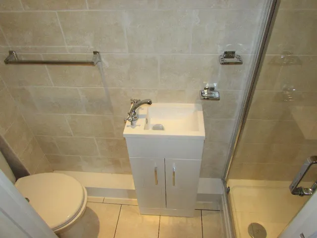 Sturry Road, Canterbury, CT1, photo 1