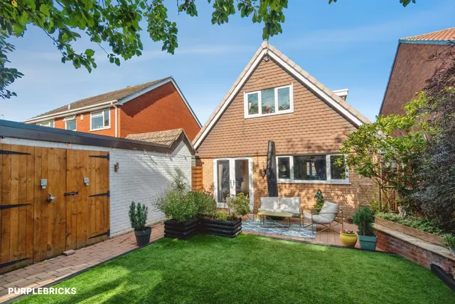 Chaplain Road, Cannock, WS12, photo 1