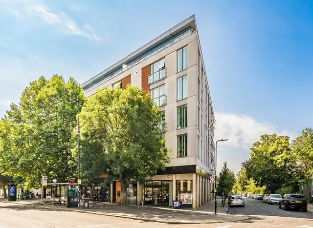 Granville Gardens, Ealing, W5, photo 1