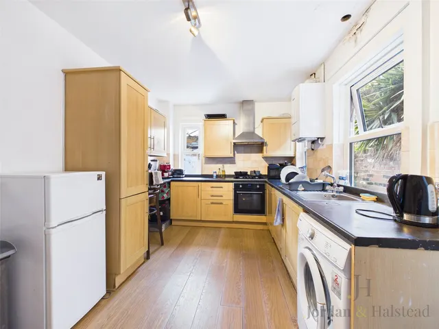 Photo 3 — Ermine Road, Chester, Cheshire, CH2 3PL