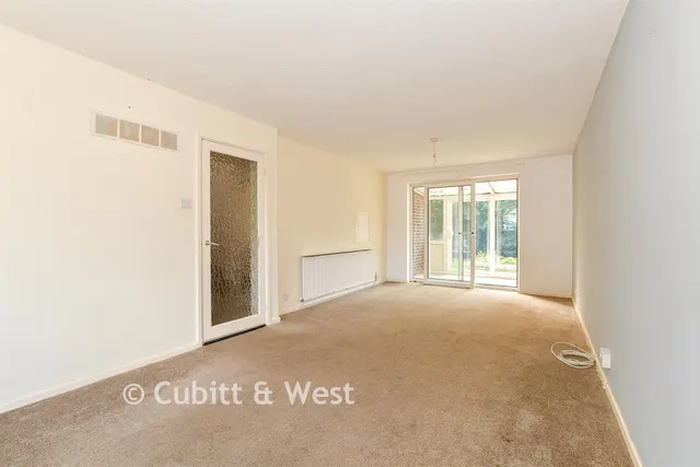 The Forge, Southwater, RH13, photo 3