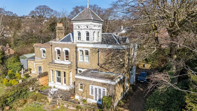 Hoads Wood Road, Hastings, photo 1