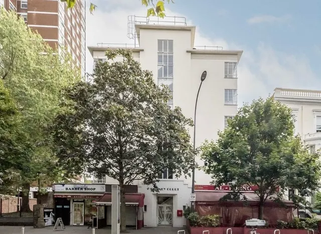 Shepherds Bush Green, Shepherds Bush, W12, photo 1