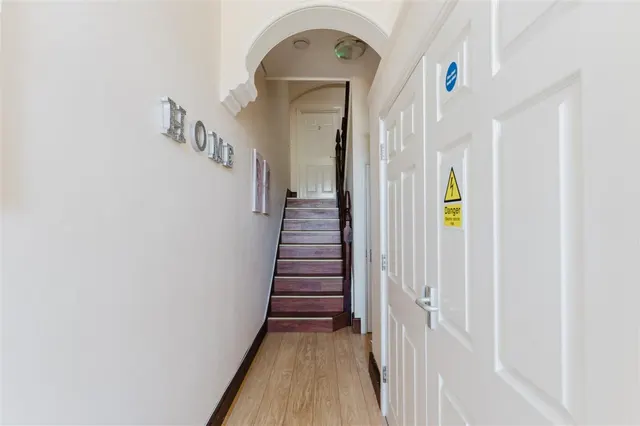 Tachbrook Road, Leamington Spa, photo 3