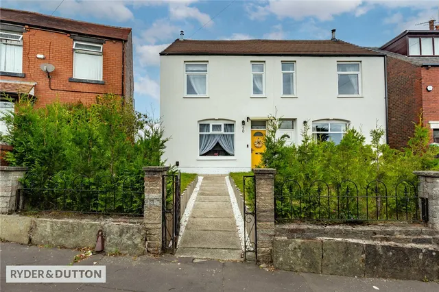 Clovelly Street, Castleton, OL11, photo 1