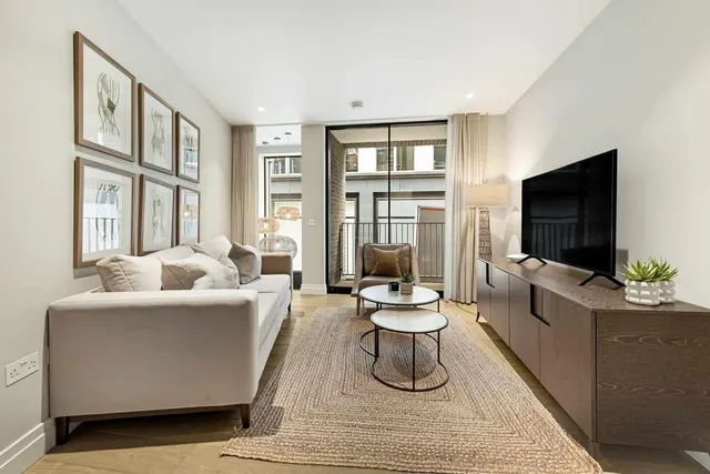 New Burlington Place, London, W1S, photo 1