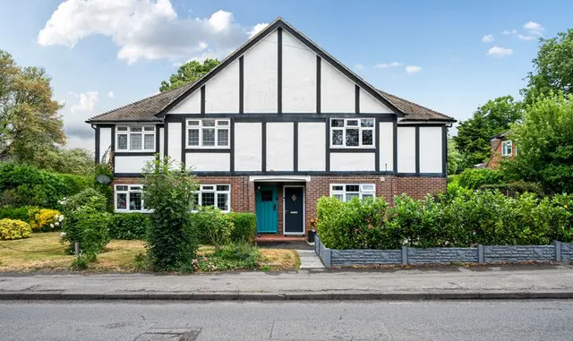 West Hill, Epsom, KT19, photo 1