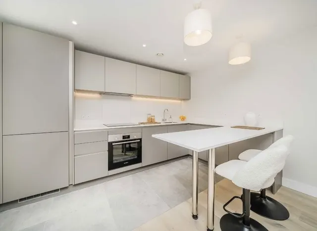 Photo 2 — Victoria Road, Surbiton, KT6