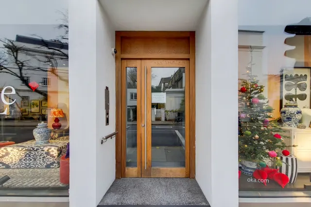 Photo 3 — Flat 3, 161 Fulham Road, London