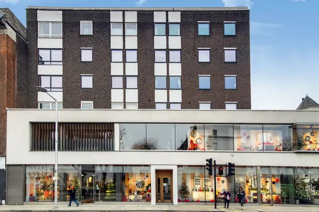 Flat 3, 161 Fulham Road, London, photo 1