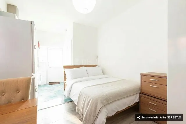 Ash Grove, London, NW2, photo 1
