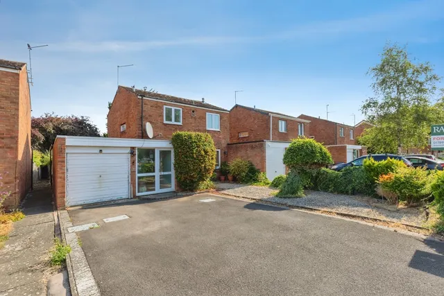 Drayton Avenue, Stratford-Upon-Avon, CV37, photo 1