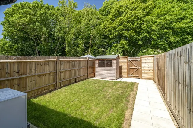 Angmering, BN16, photo 2