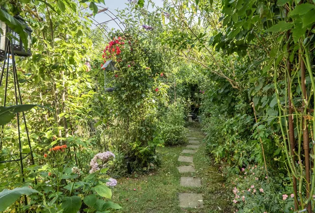 Photo 3 — Middle Hill, Gloucestershire, Chalford Hill, GL6 8BD