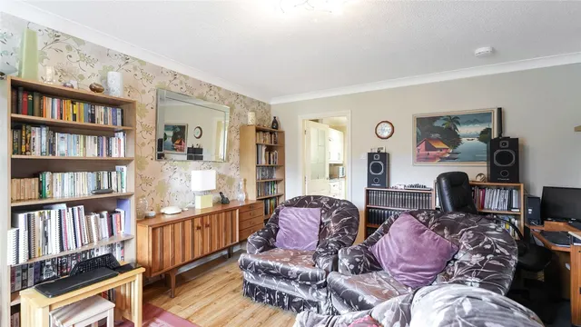 Photo 3 — Glen Clova Drive, Cumbernauld, Glasgow, North Lanarkshire, G68