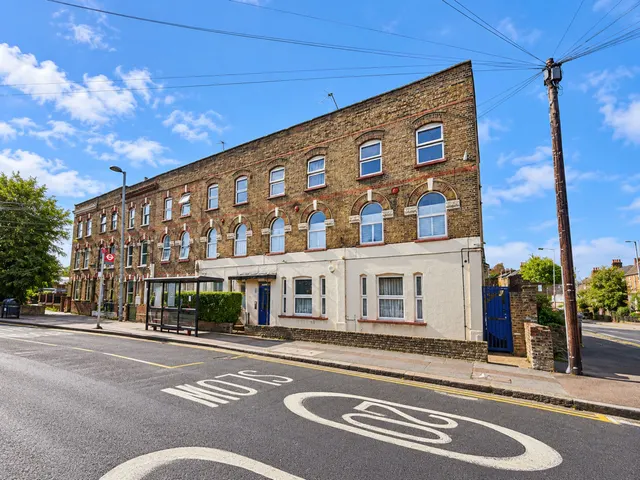 1 bedroom flat, Shernhall Street, London, E17