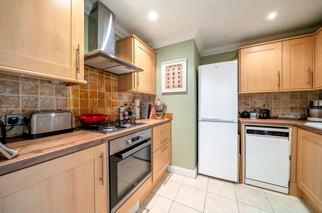 Portland Road, Worthing, BN11, photo 2