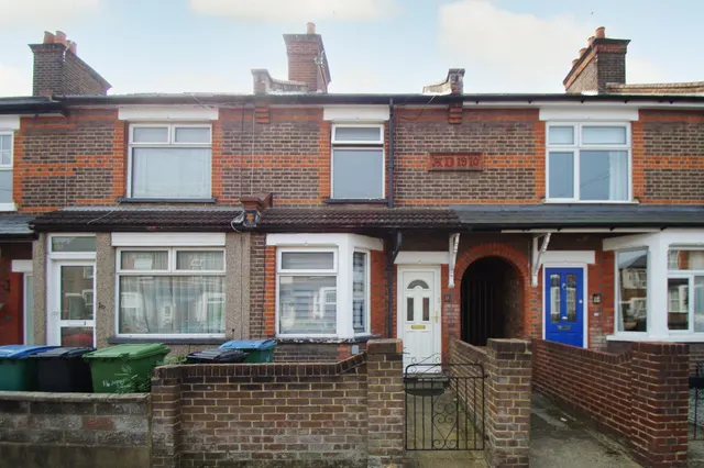Watford, WD24, photo 1