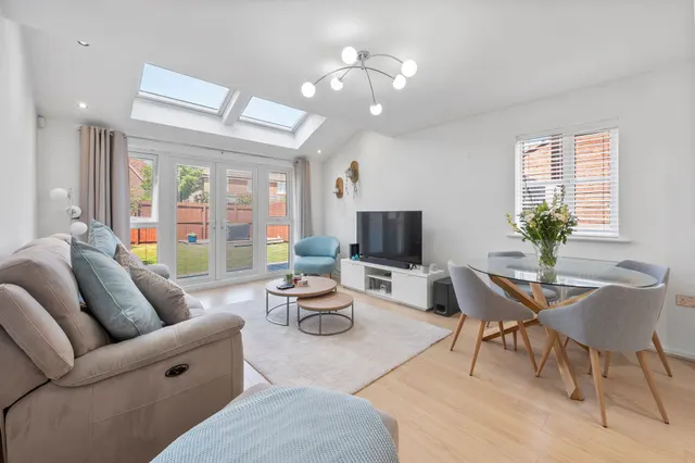 Photo 2 — Grassendale, St. Helens, St. Helens, WA9 4AU