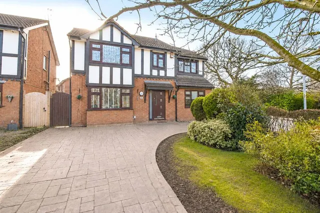 Coventry Avenue, Great Sutton, Cheshire, CH66, photo 1