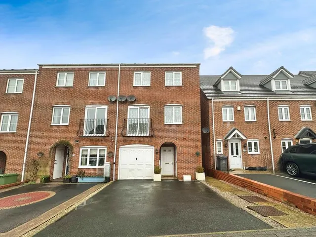 Windrush Close, Pelsall, WS3, photo 1
