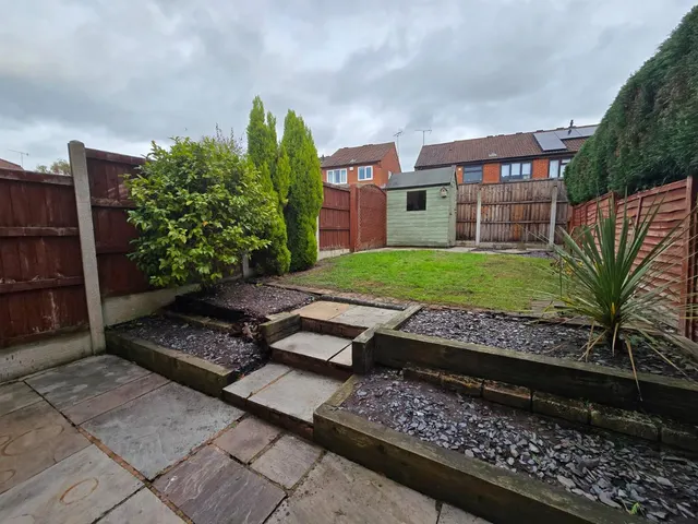 Peregrine Grove, Kidderminster, photo 2