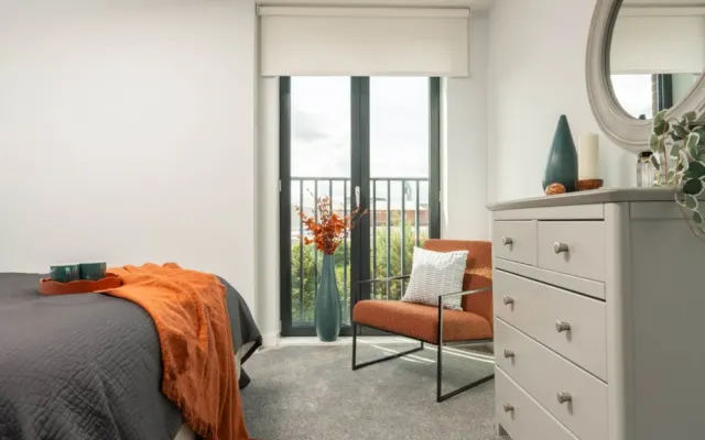 Photo 2 — *RENT TO BUY* Wellington Wharf, Liver...