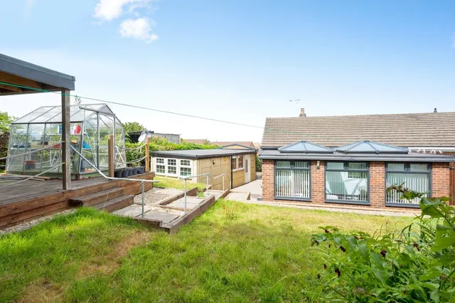 Photo 3 — Thornham Crescent, Kirkby-in-Ashfield, Nottingham, Nottinghamshire, NG17