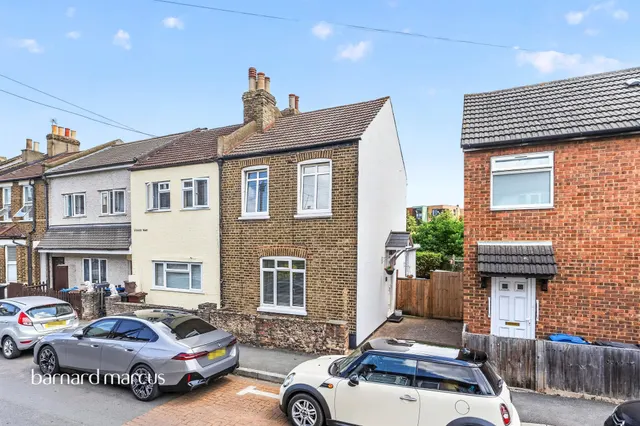 Spencer Road, Mitcham, CR4, photo 1