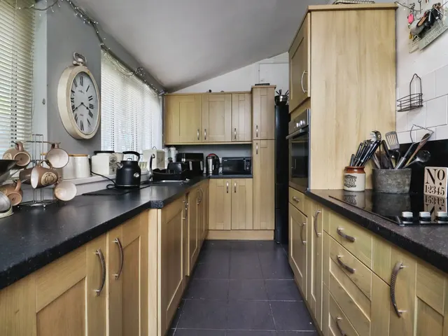 Afan Road, Port Talbot, SA13, photo 3
