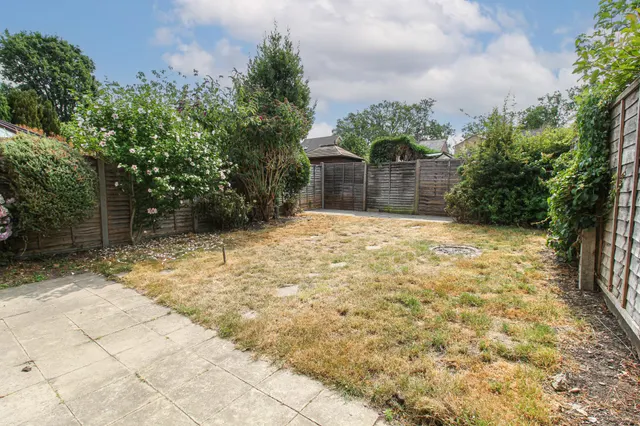 Photo 2 — Oaken Copse, Church Crookham, Fleet, GU52 8DL