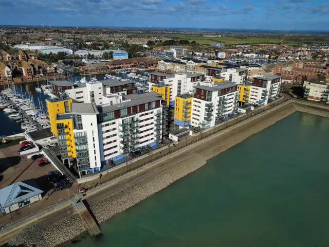 Midway Quay, Eastbourne, photo 1